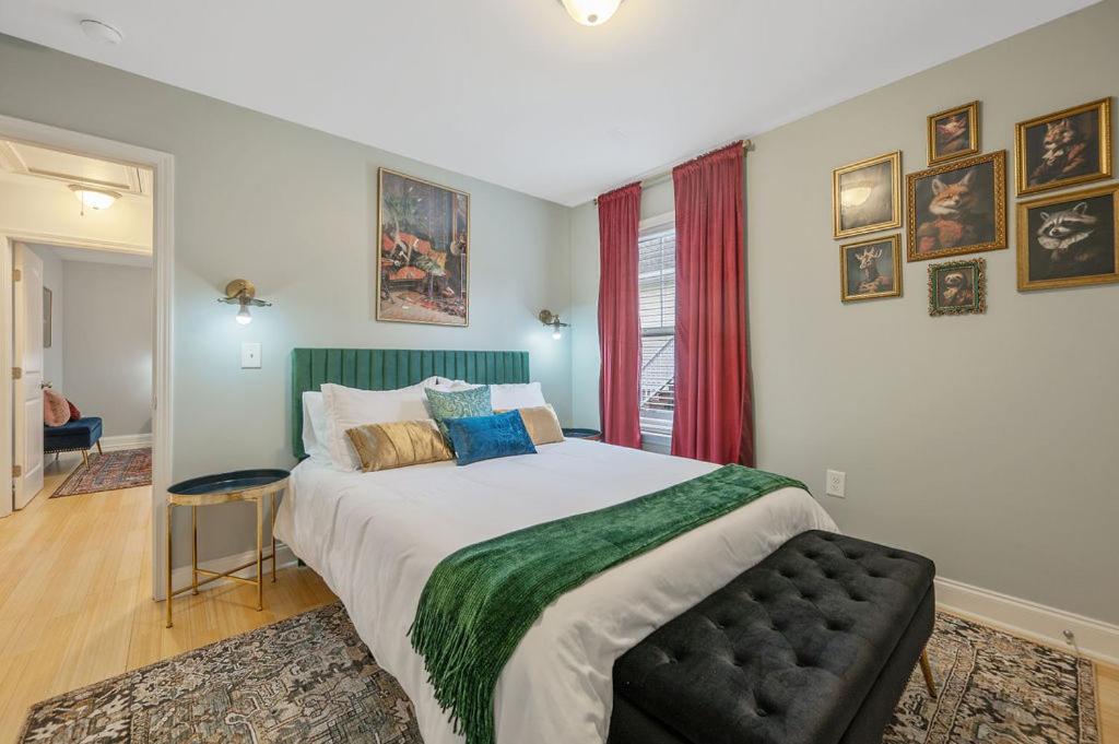 New Victorian Theme, 3Br, Lrg Backyard Close To Pnc Arena, Downtown, And Rdu Airport ローリー エクステリア 写真
