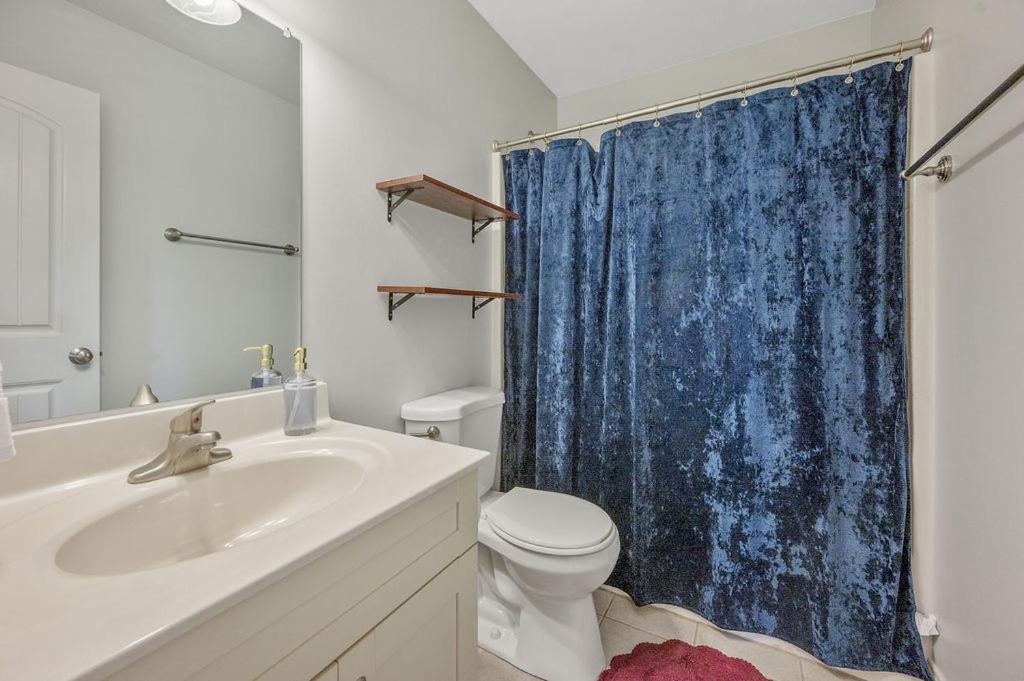 New Victorian Theme, 3Br, Lrg Backyard Close To Pnc Arena, Downtown, And Rdu Airport ローリー エクステリア 写真