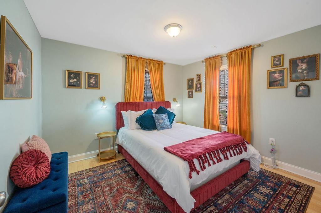 New Victorian Theme, 3Br, Lrg Backyard Close To Pnc Arena, Downtown, And Rdu Airport ローリー エクステリア 写真