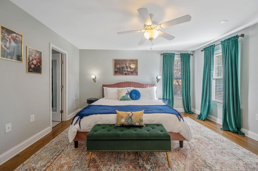 New Victorian Theme, 3Br, Lrg Backyard Close To Pnc Arena, Downtown, And Rdu Airport ローリー エクステリア 写真