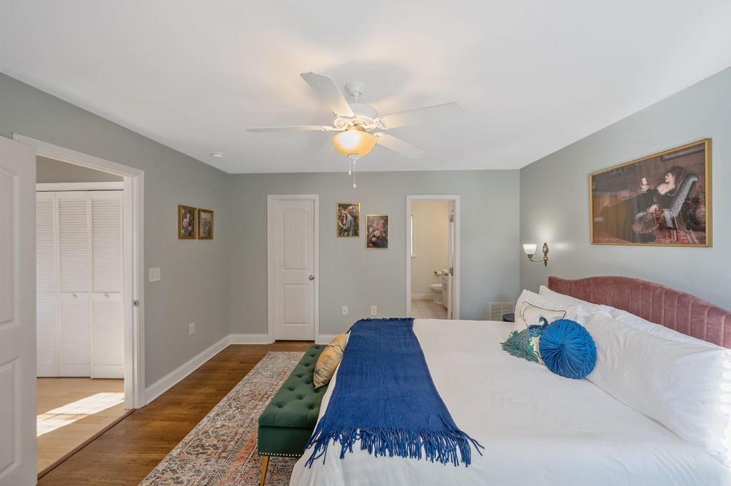 New Victorian Theme, 3Br, Lrg Backyard Close To Pnc Arena, Downtown, And Rdu Airport ローリー エクステリア 写真